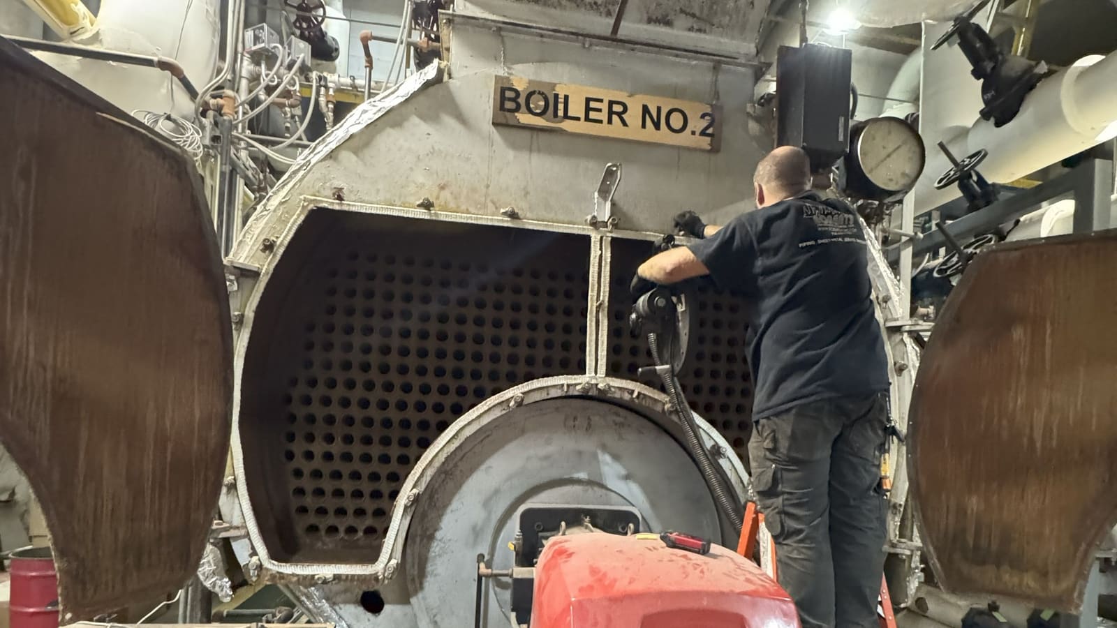 HVAC Preventive Maintenance supporting mechanical service image